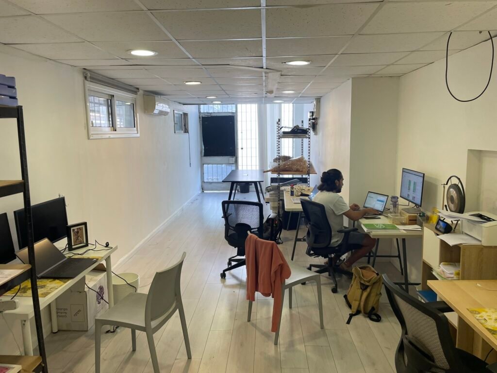 תמונה של המשרדים בתל אביב לפני השיפוץ